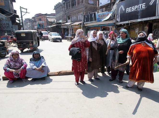 Habba Kadal protests against NFSA